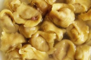 Il tortellino: le nostre radici, la nostra identità.